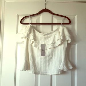 NWT finders off the shoulder